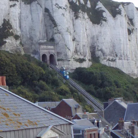 Le Treport Vue Sur Mer Et Sur L Entree Du Port Exterior foto
