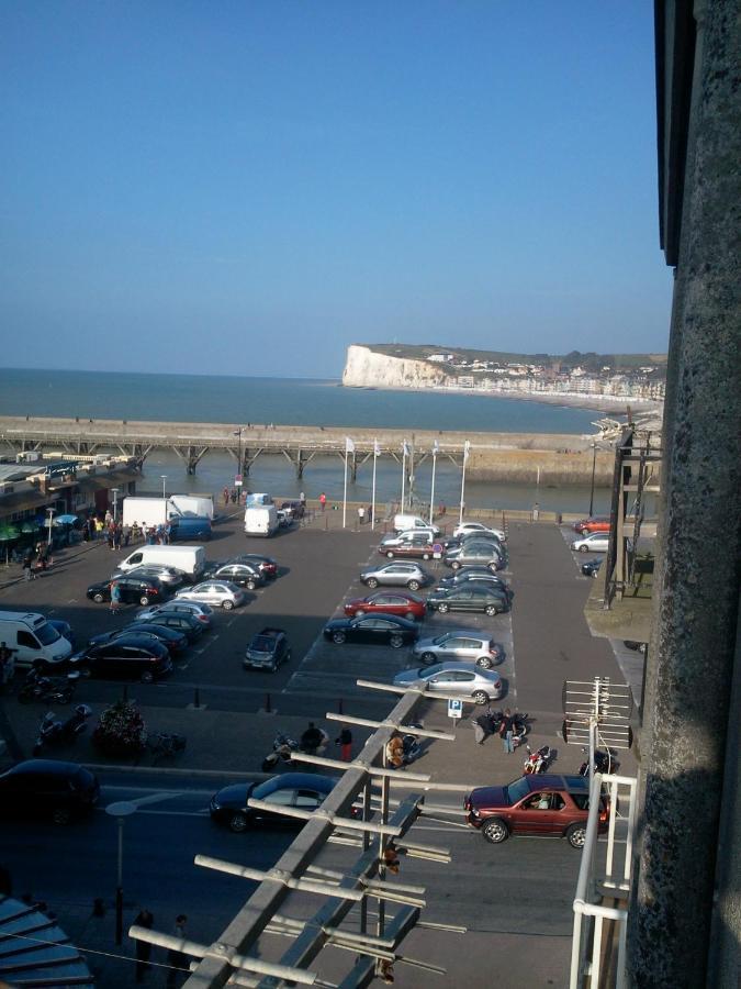 Vue Sur Et Sur L Entree Du Port Apartment